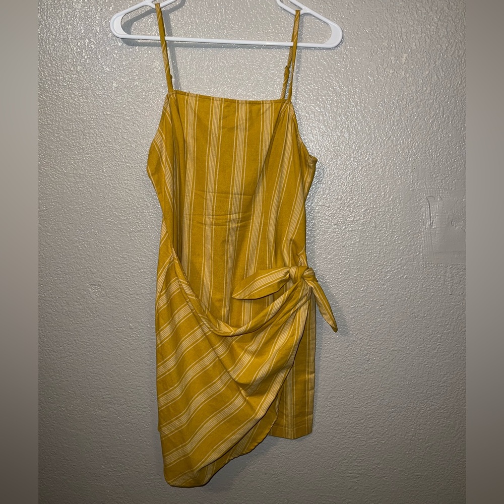 Yellow dress